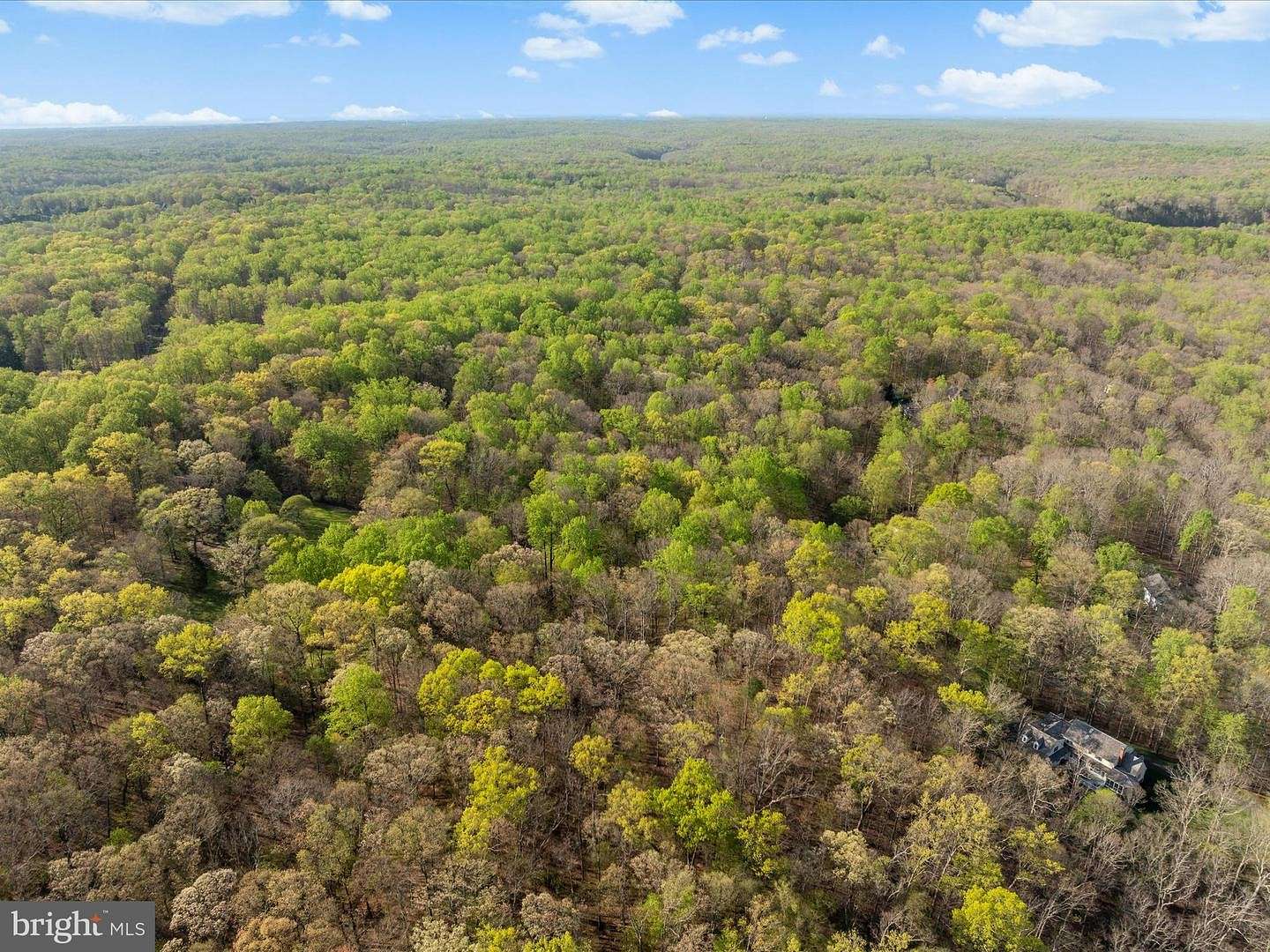 5 Acres of Land for Sale in Clifton, Virginia