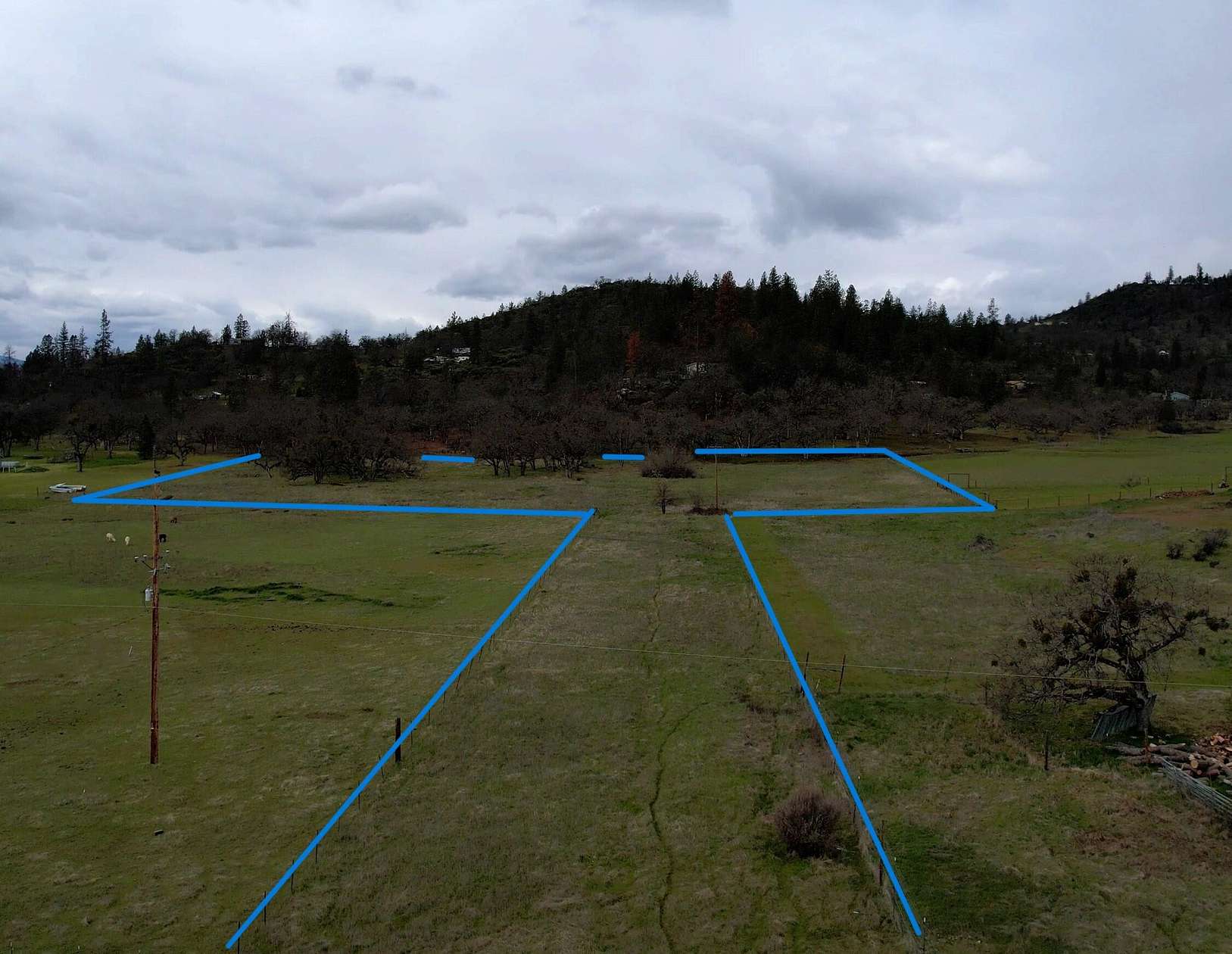 5 Acres of Residential Land for Sale in Eagle Point, Oregon