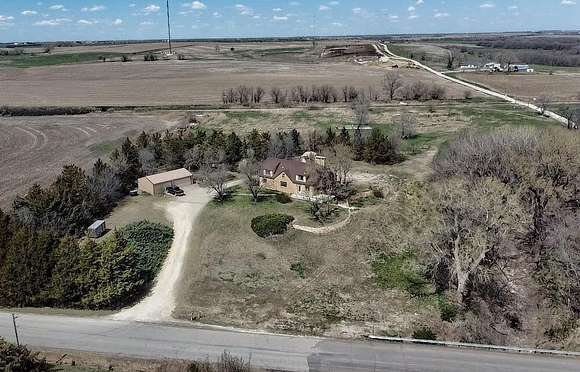 7 Acres of Residential Land with Home for Sale in Beloit, Kansas