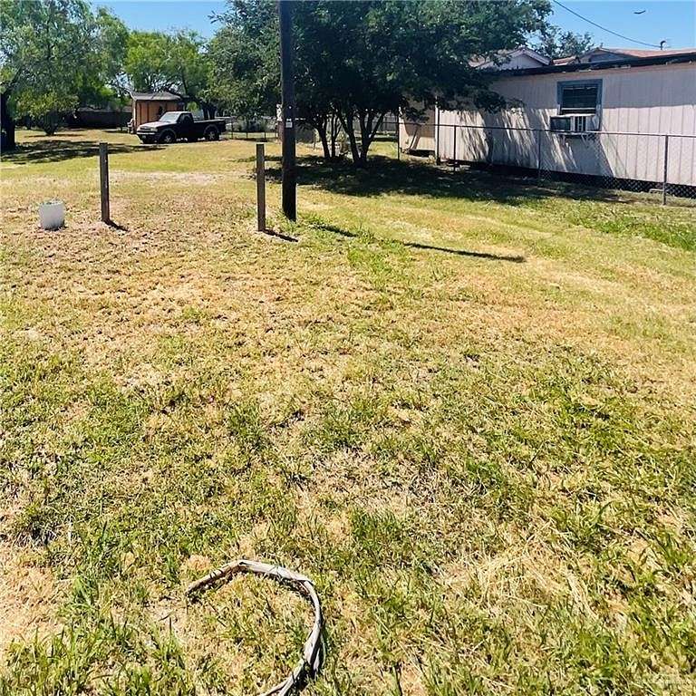 0.21 Acres of Residential Land for Sale in Monte Alto, Texas