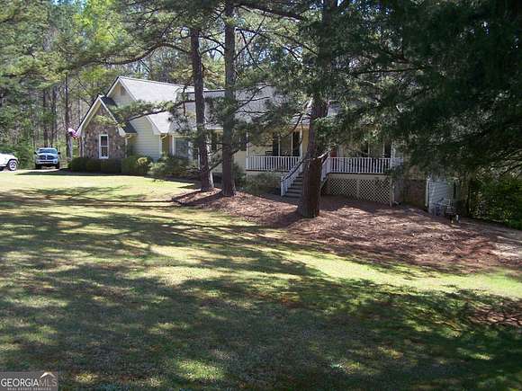 2.3 Acres of Residential Land with Home for Sale in Stockbridge, Georgia