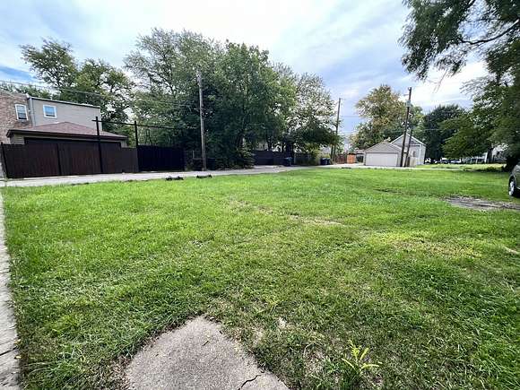 0.061 Acres of Land for Sale in Chicago, Illinois