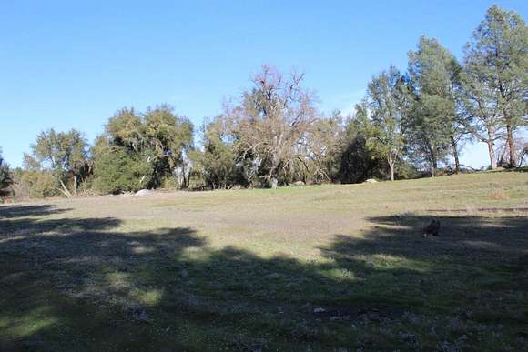 20.1 Acres of Agricultural Land for Sale in Mariposa, California