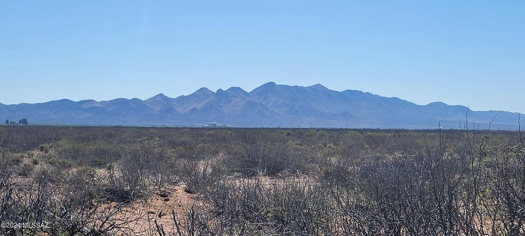 324 Acres of Agricultural Land for Sale in Elfrida, Arizona