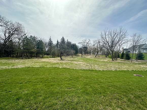 2 Acres of Residential Land for Sale in Barrington, Illinois