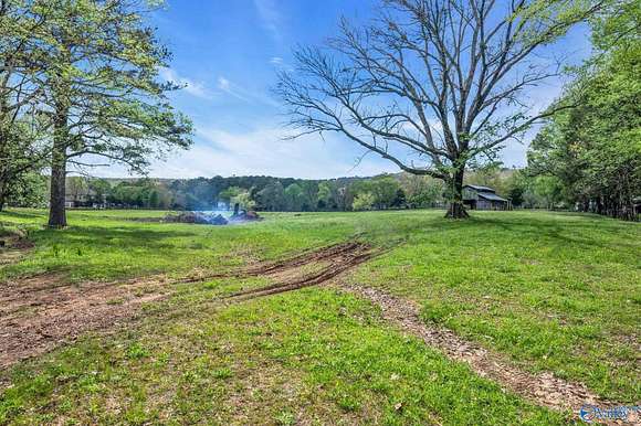 8.6 Acres of Residential Land for Sale in Owens Cross Roads, Alabama