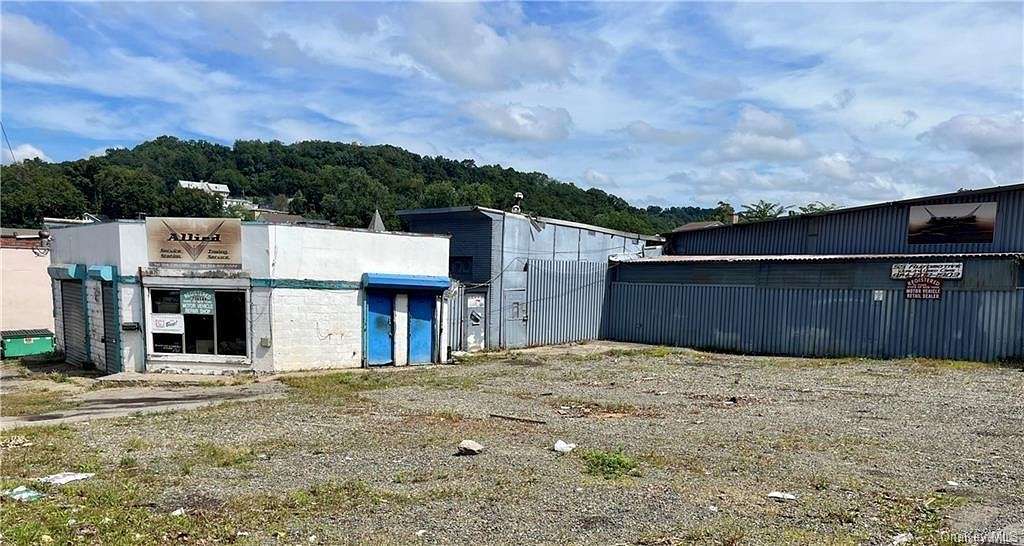 0.25 Acres of Commercial Land for Sale in Peekskill, New York