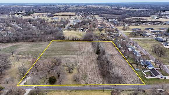 7.7 Acres of Residential Land for Sale in Sedalia, Missouri