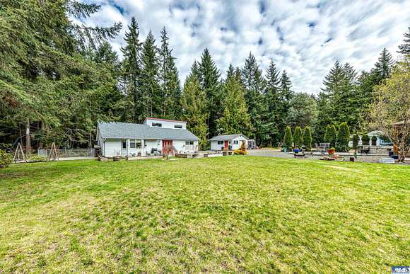 3.3 Acres of Residential Land with Home for Sale in Port Angeles, Washington