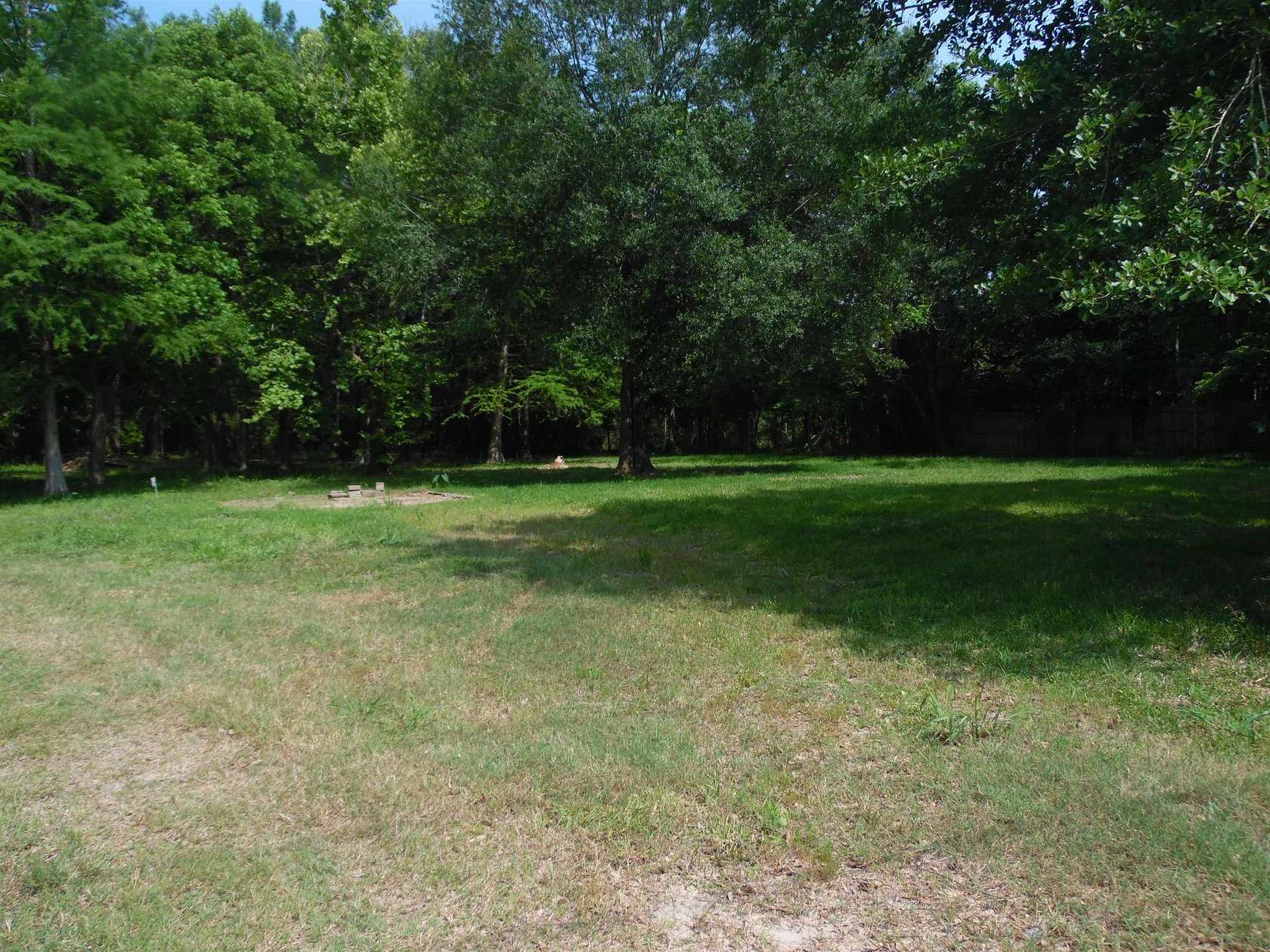 4.4 Acres of Land for Sale in Silsbee, Texas