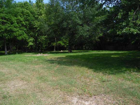 4.4 Acres of Land for Sale in Silsbee, Texas