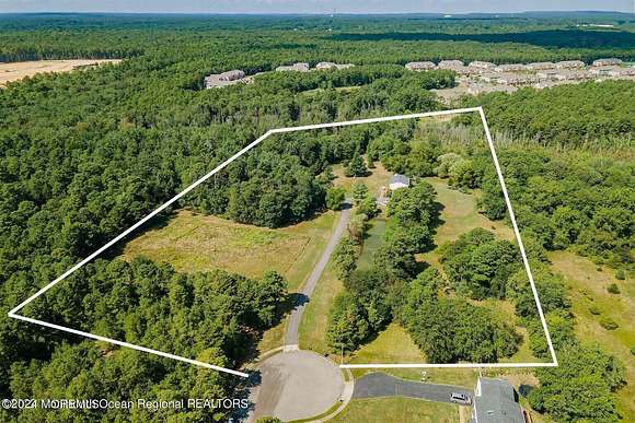 13.8 Acres of Improved Mixed-Use Land for Sale in Jackson Township, New Jersey
