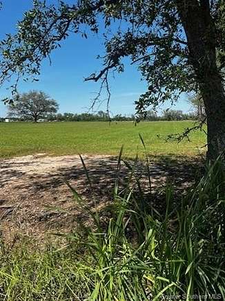 9.3 Acres of Land for Sale in Iowa, Louisiana