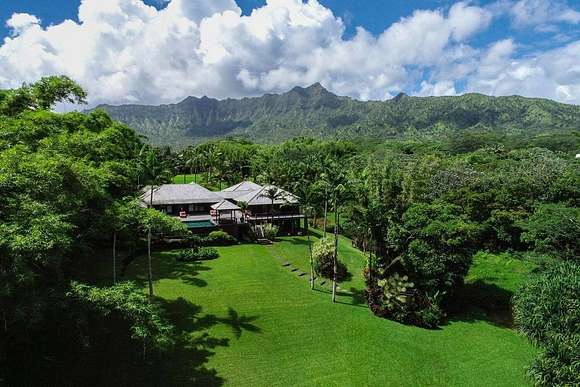 3.5 Acres of Residential Land with Home for Sale in Kilauea, Hawaii
