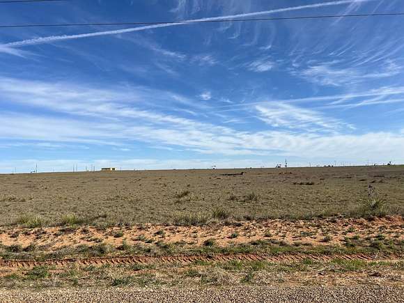 86.341 Acres of Agricultural Land for Sale in Levelland, Texas