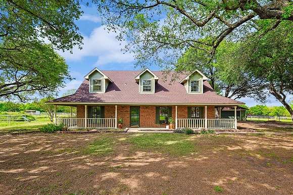 10.9 Acres of Land with Home for Sale in Waxahachie, Texas