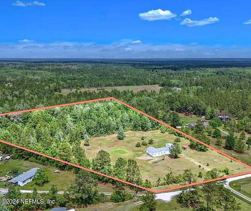 10.1 Acres of Land with Home for Sale in Keystone Heights, Florida