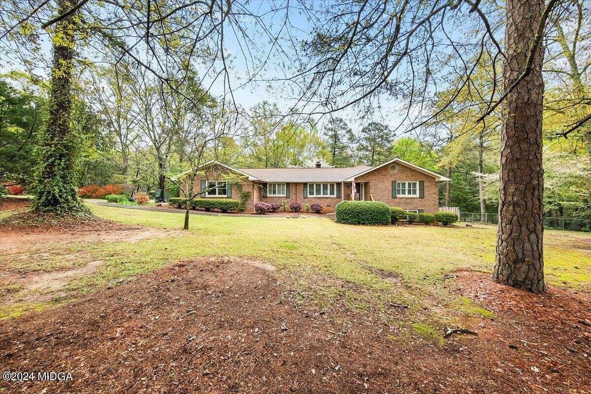 2.6 Acres of Residential Land with Home for Sale in Forsyth, Georgia