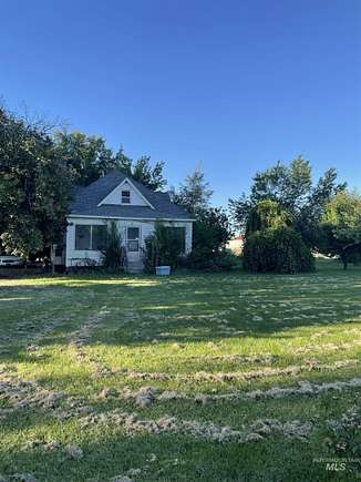 5.3 Acres of Residential Land with Home for Sale in Fruitland, Idaho