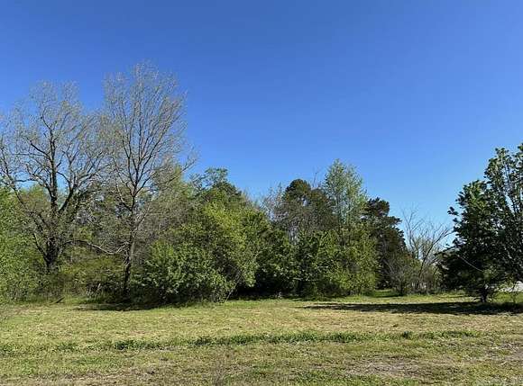6 Acres of Commercial Land for Auction in Clinton, Arkansas