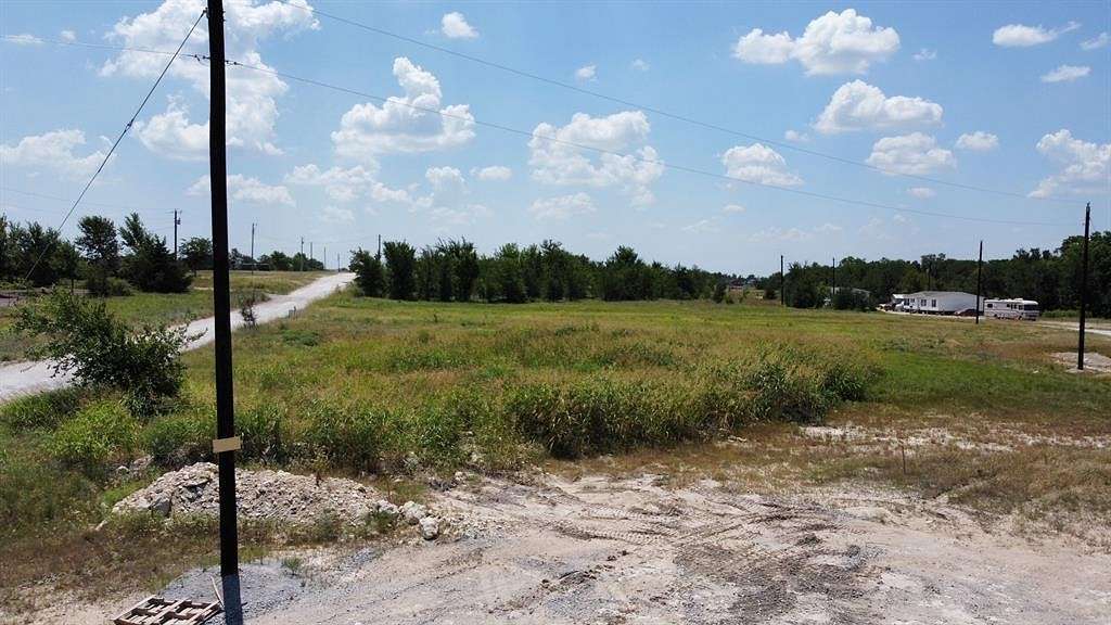 1.1 Acres of Land for Sale in Decatur, Texas