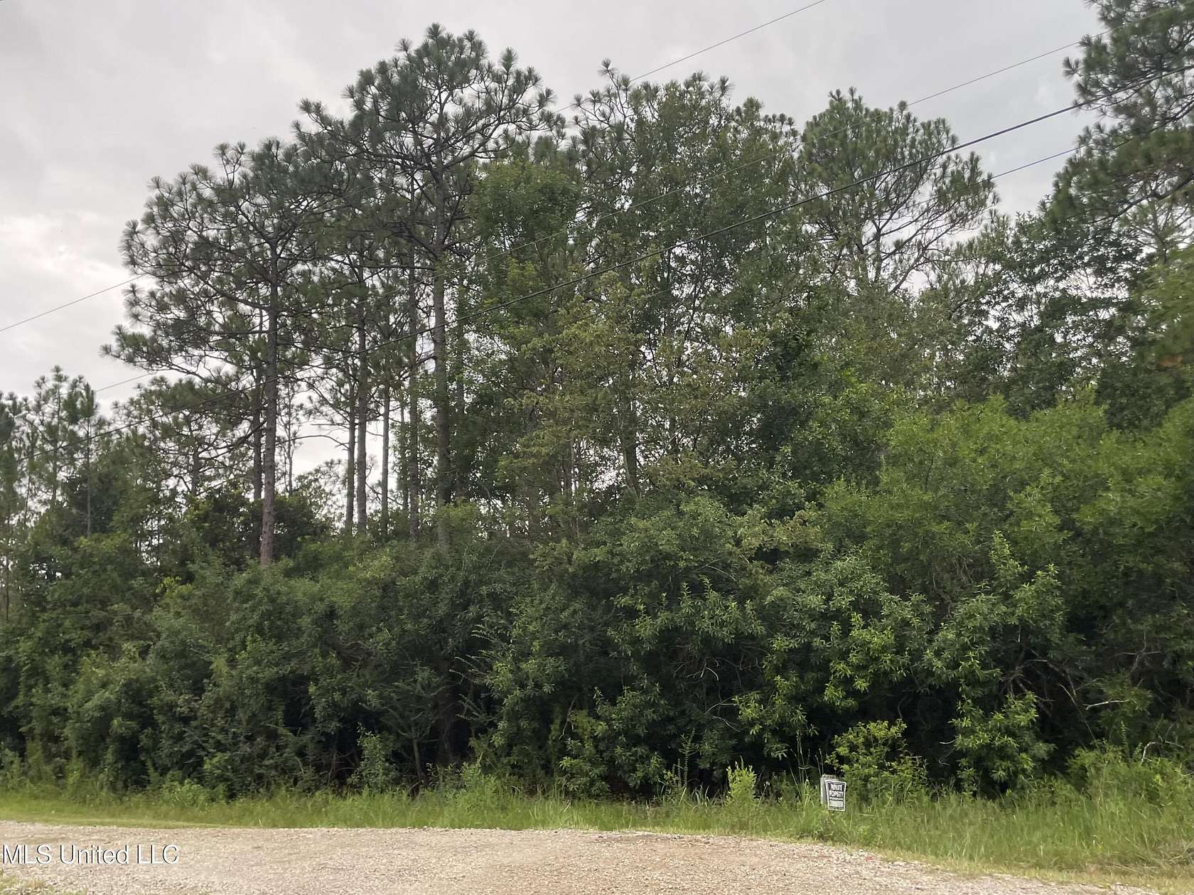 4.7 Acres of Residential Land for Sale in Ocean Springs, Mississippi
