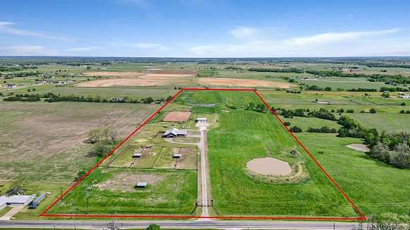 37.1 Acres of Agricultural Land with Home for Sale in Collinsville, Texas
