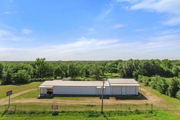 10.3 Acres of Land for Sale in Fairfield, Texas