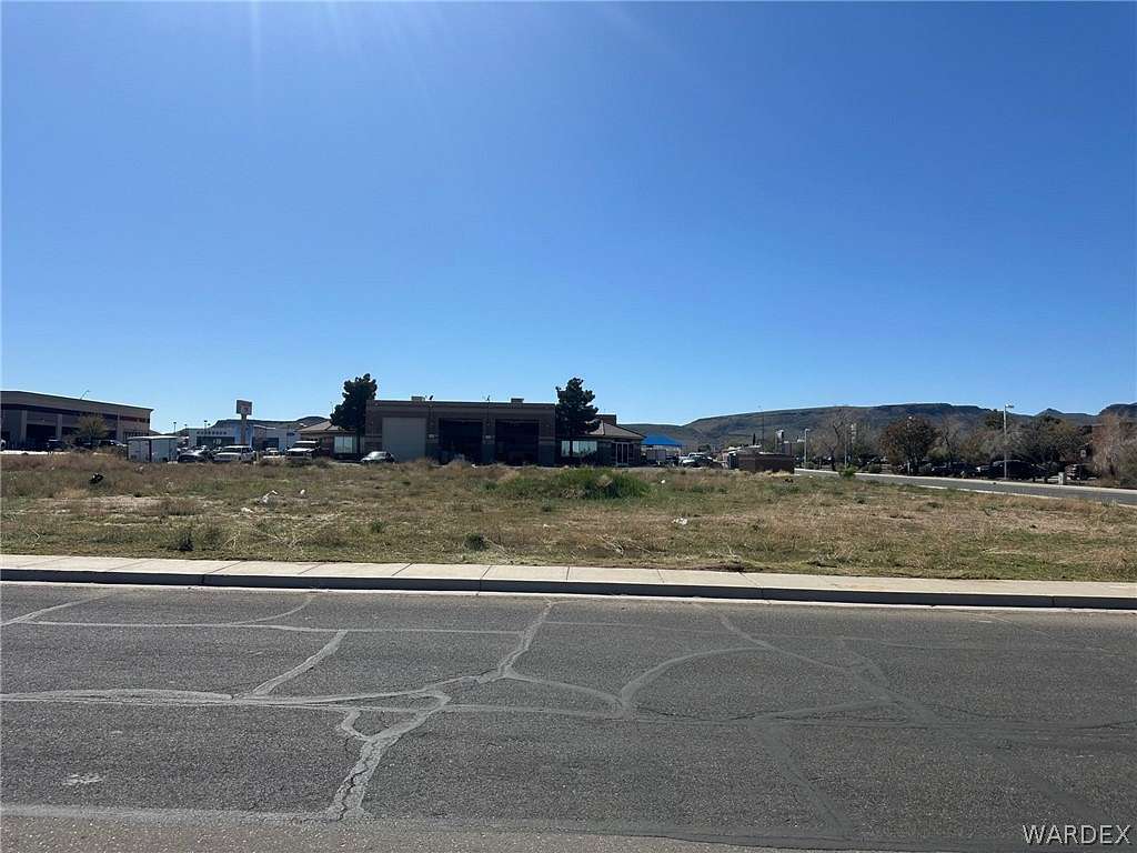 1.1 Acres of Commercial Land for Sale in Kingman, Arizona