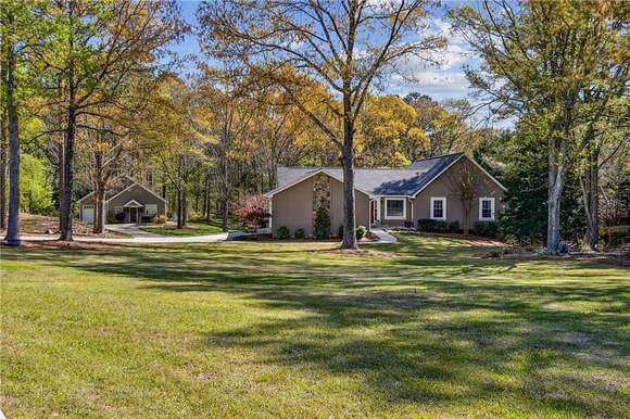 5 Acres of Residential Land with Home for Sale in Grayson, Georgia