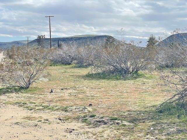 2.5 Acres of Residential Land for Sale in Landers, California