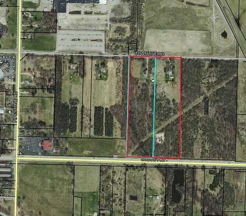18.5 Acres of Improved Mixed-Use Land for Sale in Benton Harbor, Michigan