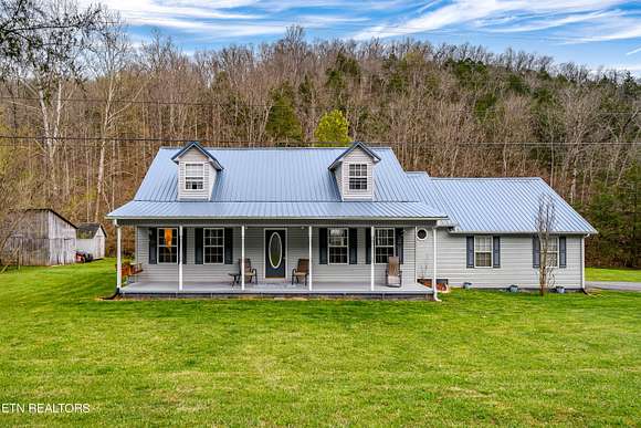 25 Acres of Land with Home for Sale in Thorn Hill, Tennessee