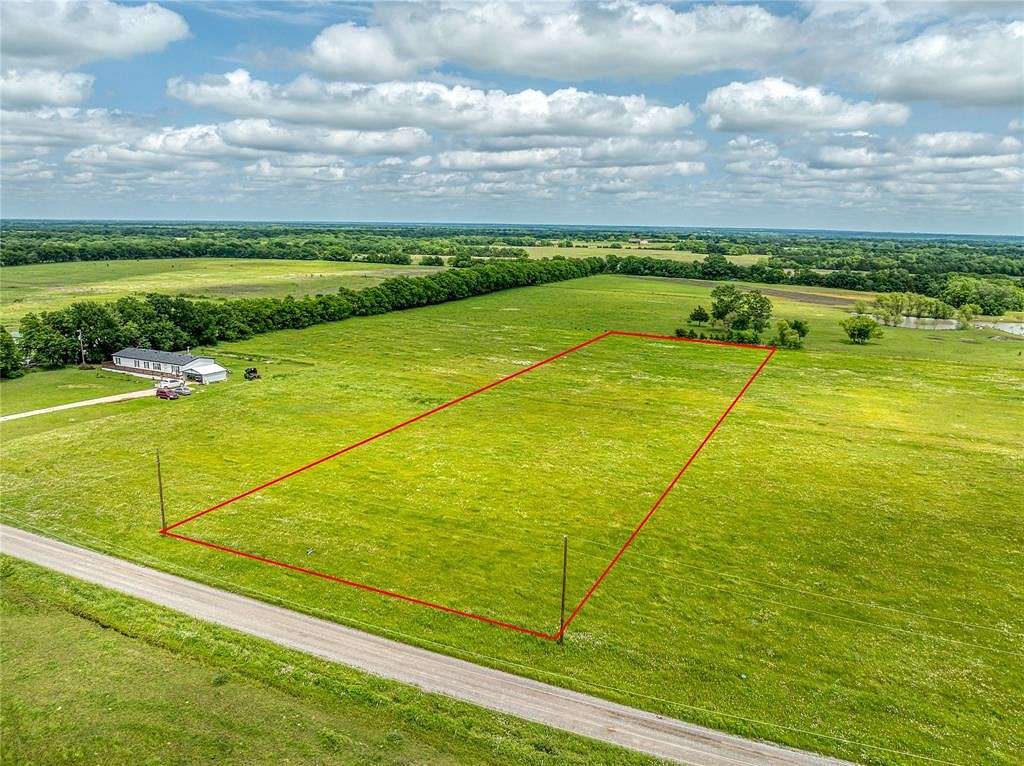 2.154 Acres of Residential Land for Sale in Bonham, Texas