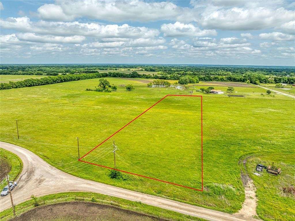 2.297 Acres of Residential Land for Sale in Bonham, Texas