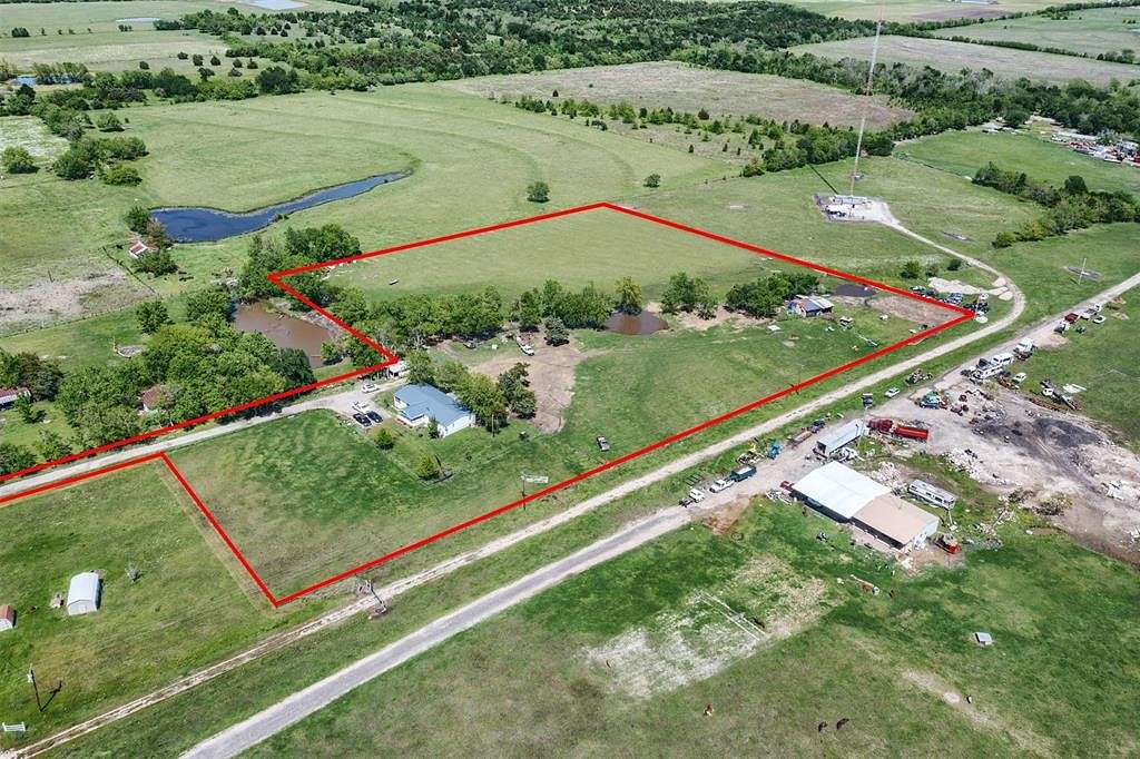 7.8 Acres of Land for Sale in Greenville, Texas