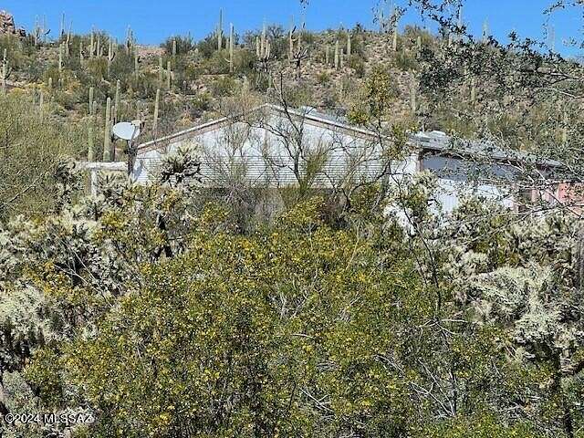 3.1 Acres of Residential Land with Home for Sale in Tucson, Arizona