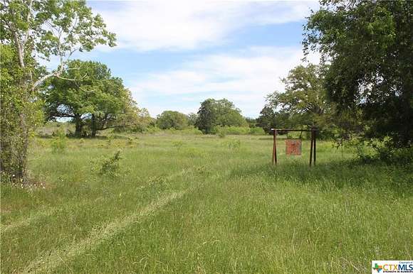 21.8 Acres of Agricultural Land for Sale in Dale, Texas