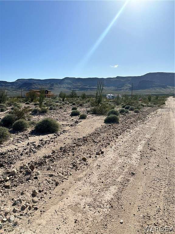 4.7 Acres of Residential Land for Sale in Yucca, Arizona