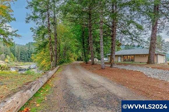 9.3 Acres of Residential Land with Home for Sale in Sweet Home, Oregon