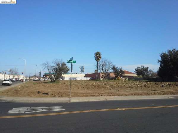 0.87 Acres of Mixed-Use Land for Sale in Sacramento, California
