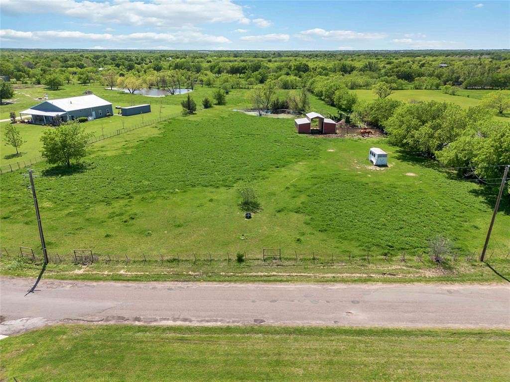 3.6 Acres of Land for Sale in Royse City, Texas