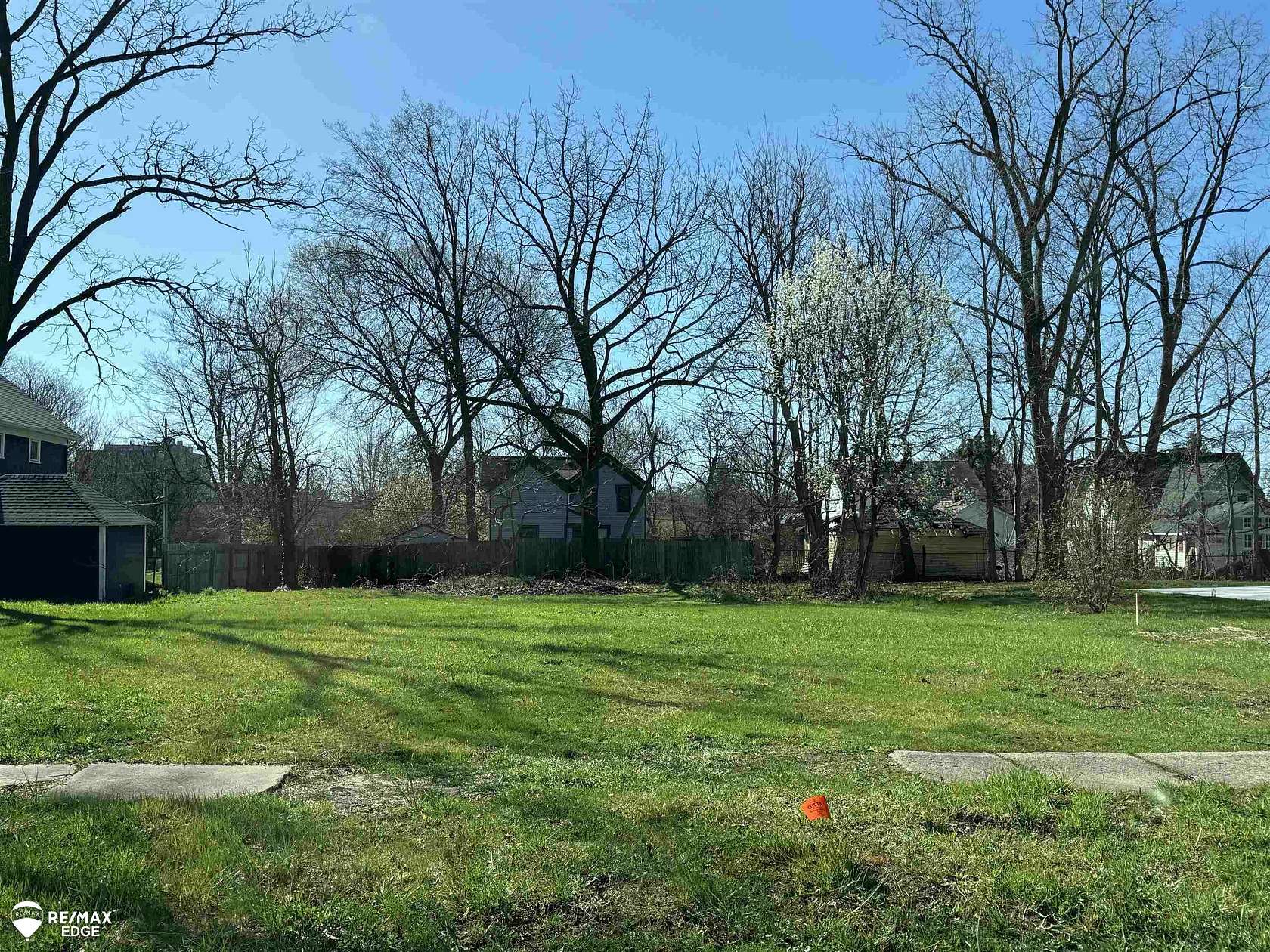 0.2 Acres of Residential Land for Sale in Flint, Michigan
