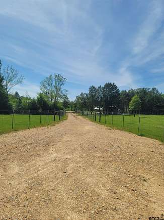 22 Acres of Agricultural Land with Home for Sale in Winnsboro, Texas
