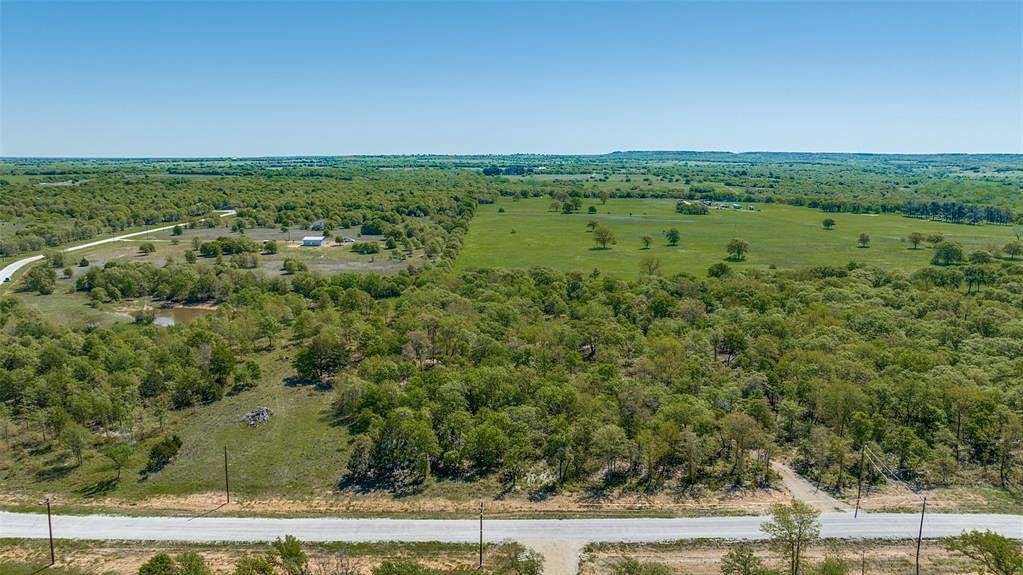 5 Acres of Land for Sale in Nocona, Texas