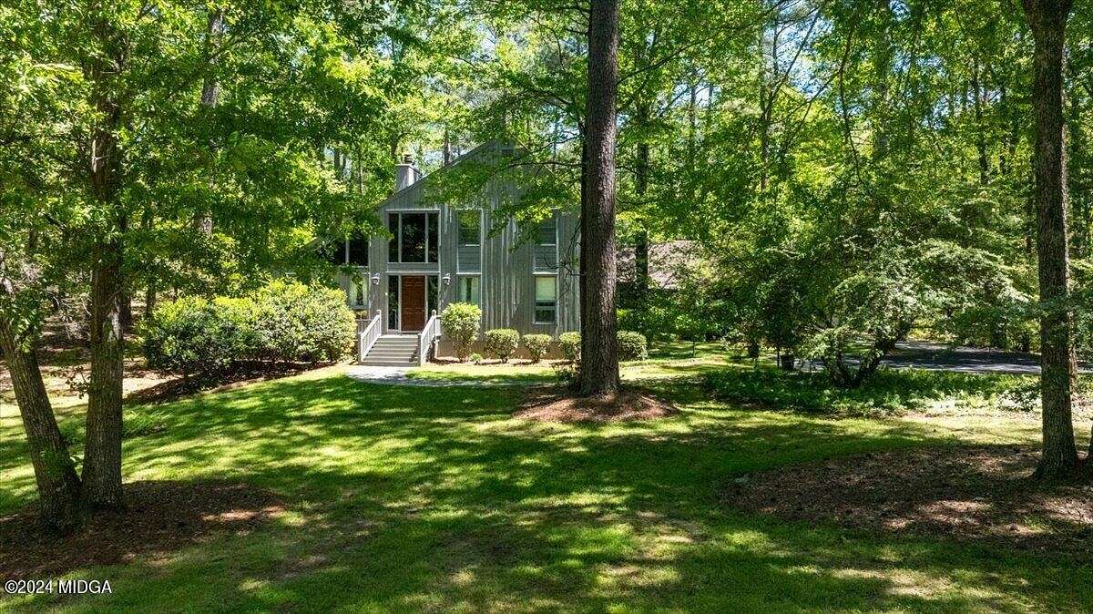 3.7 Acres of Residential Land with Home for Sale in Macon, Georgia