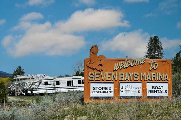 0.48 Acres of Land for Sale in Seven Bays, Washington