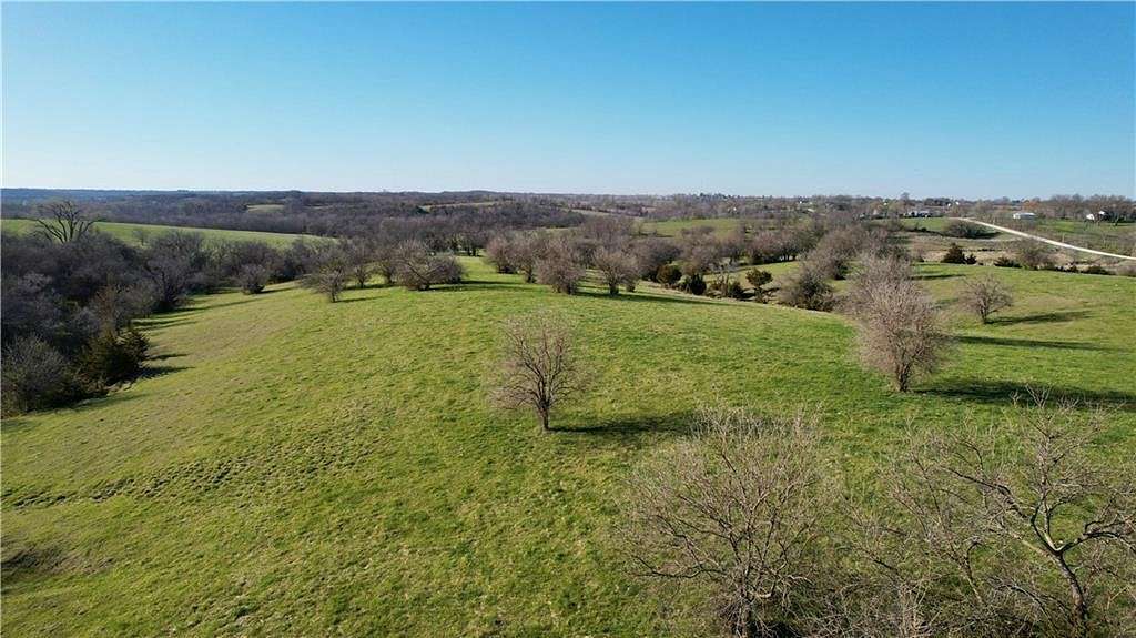 10 Acres of Residential Land for Sale in Indianola, Iowa