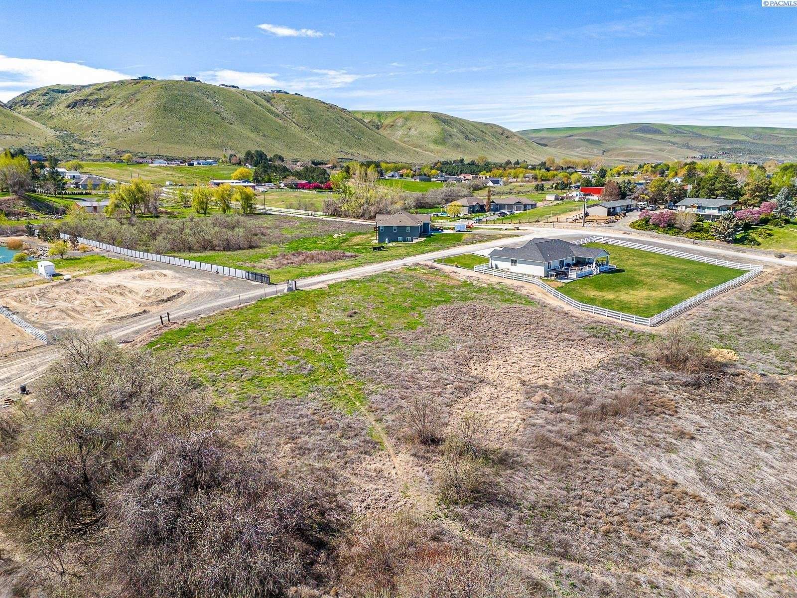 6.8 Acres of Residential Land for Sale in Kennewick, Washington