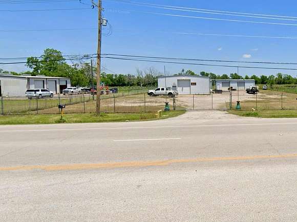 7.48 Acres of Improved Commercial Land for Sale in Angleton, Texas